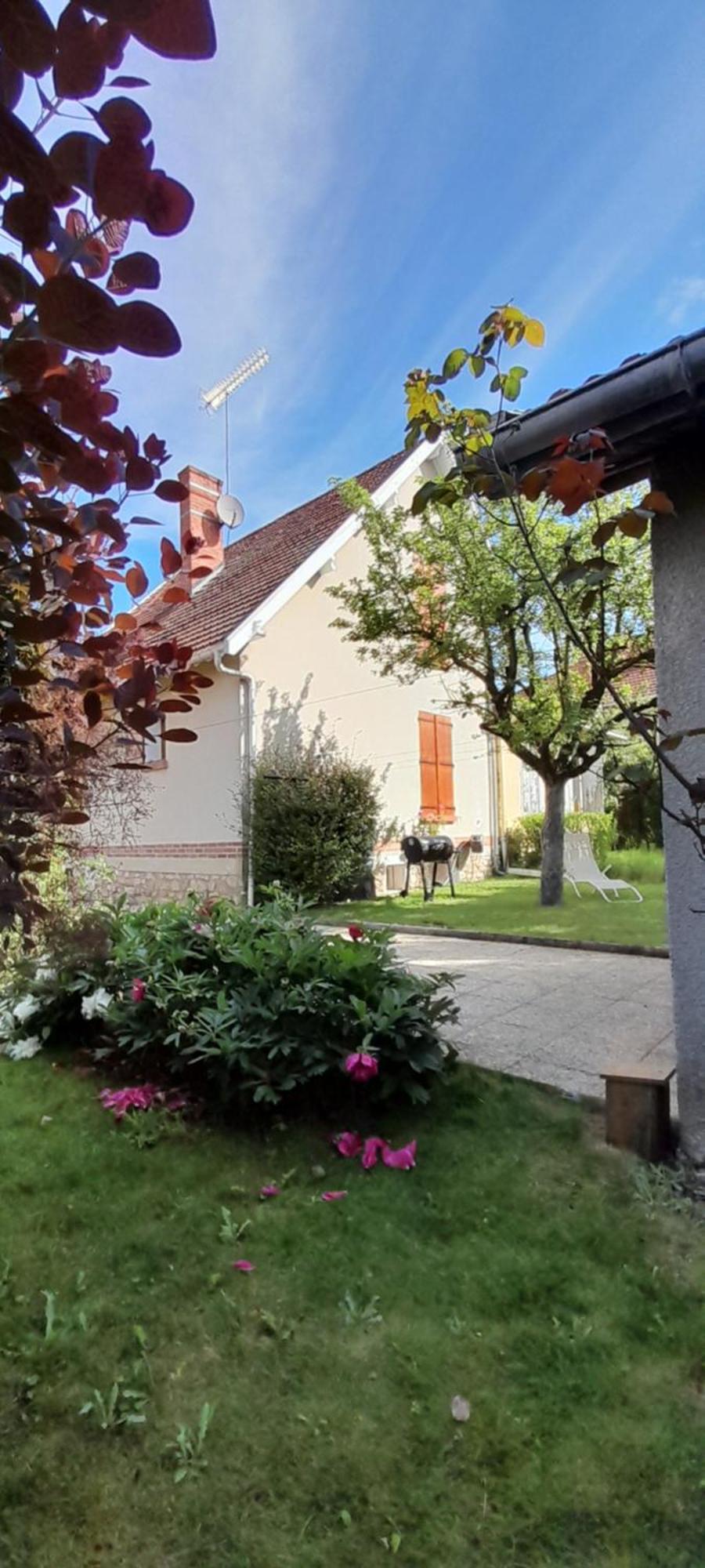 Un Brin De Bonheur Villa Troyes Ngoại thất bức ảnh